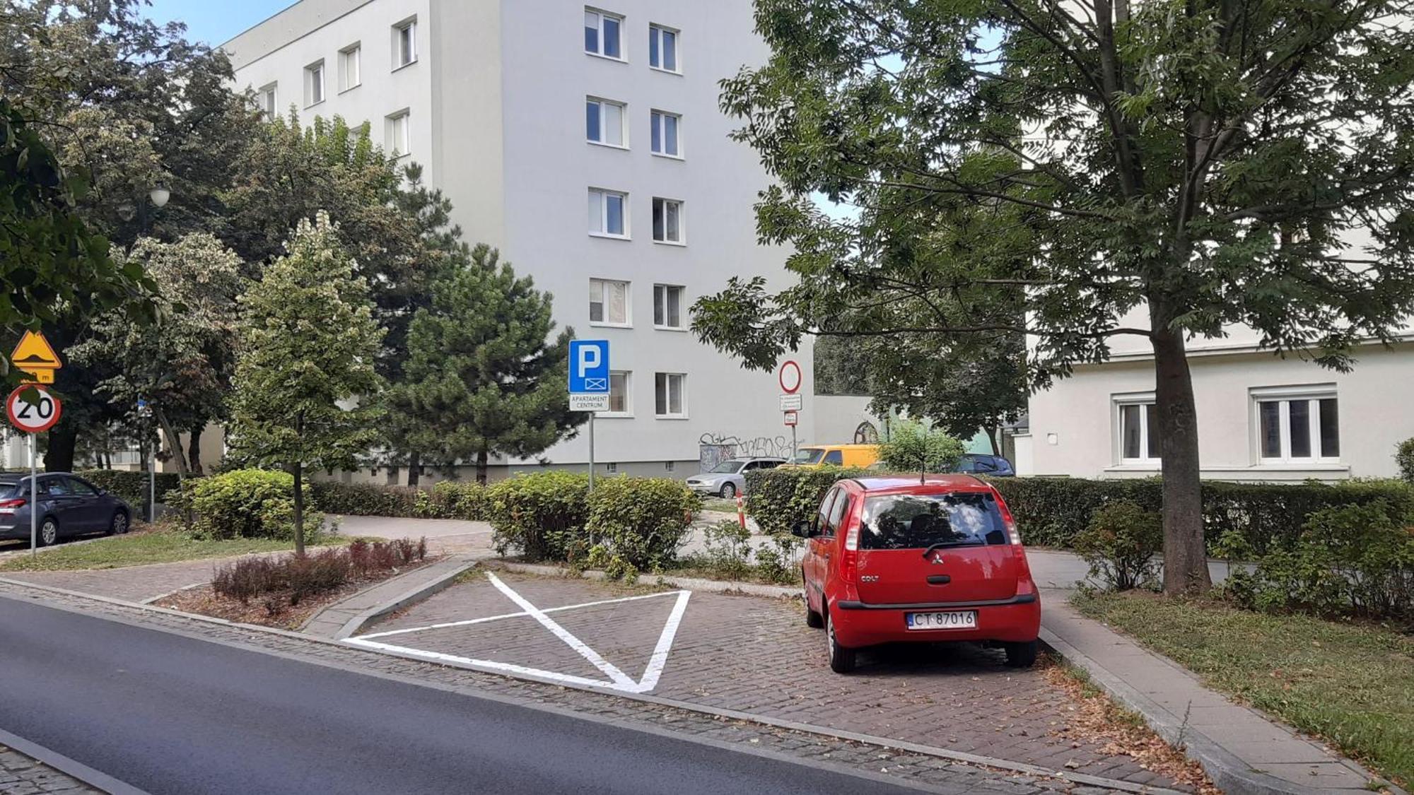 Apartament Centrum Z Miejscem Parkingowym Torun Luaran gambar
