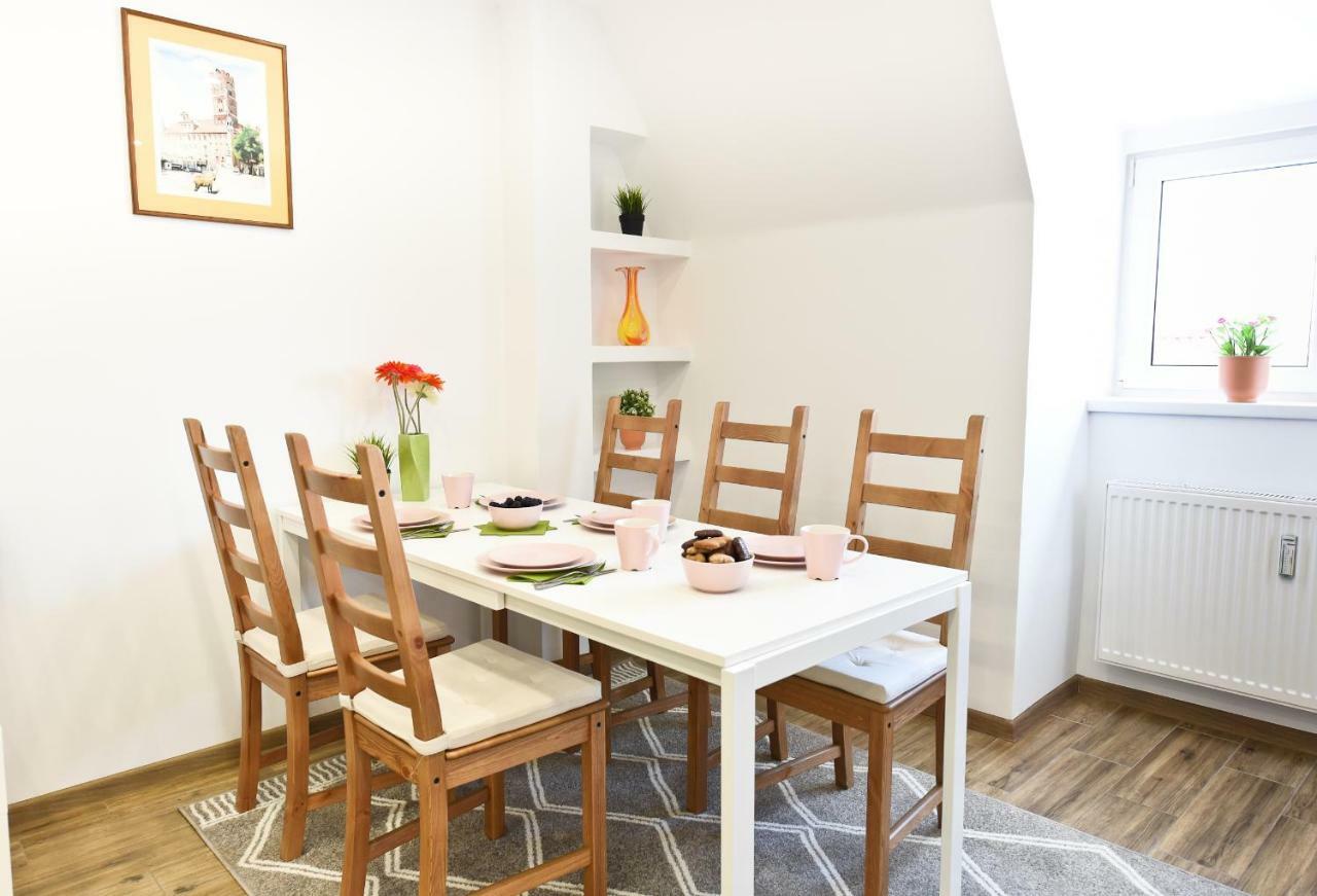 Apartament Centrum Z Miejscem Parkingowym Torun Luaran gambar