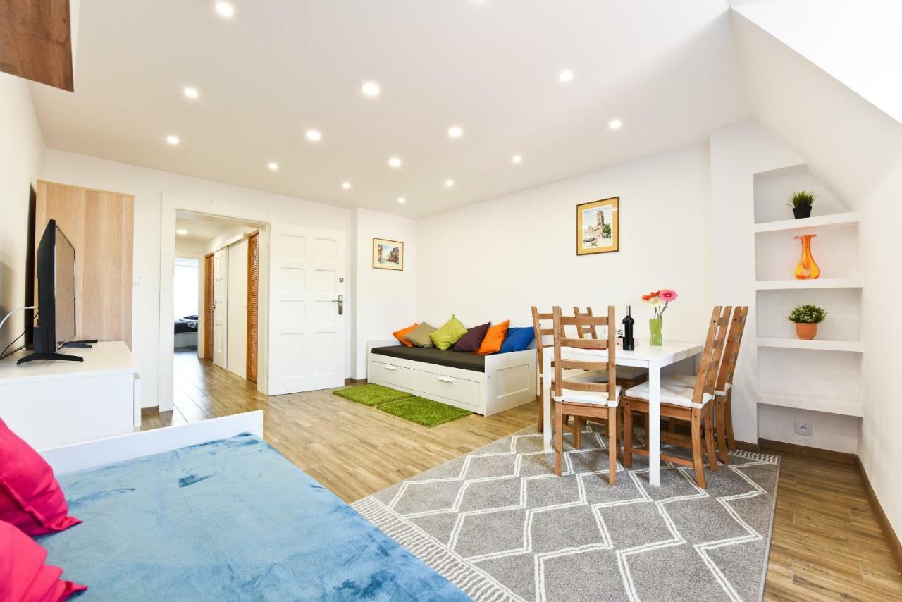 Apartament Centrum Z Miejscem Parkingowym Torun Luaran gambar