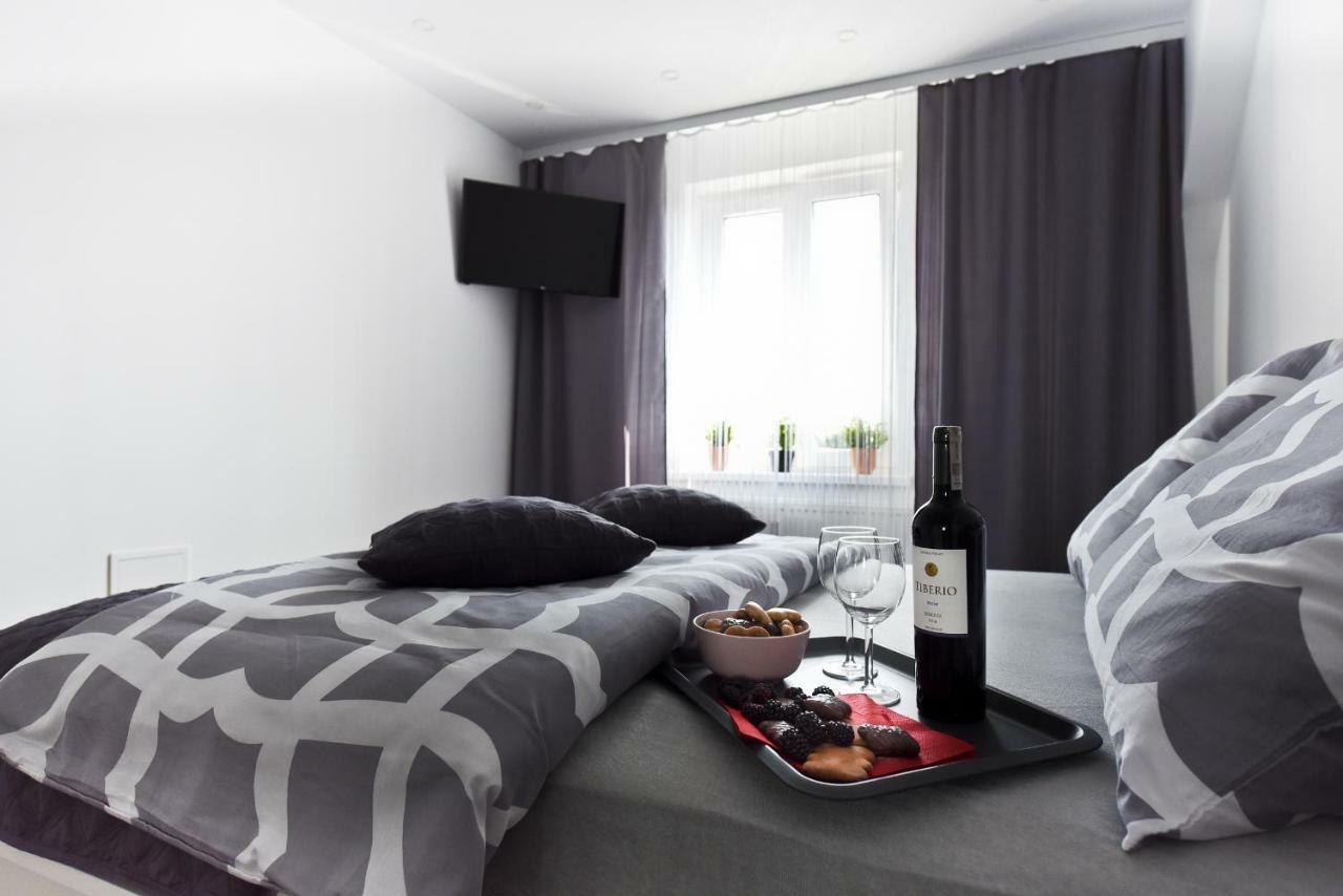 Apartament Centrum Z Miejscem Parkingowym Torun Luaran gambar