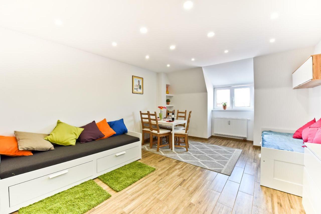 Apartament Centrum Z Miejscem Parkingowym Torun Luaran gambar