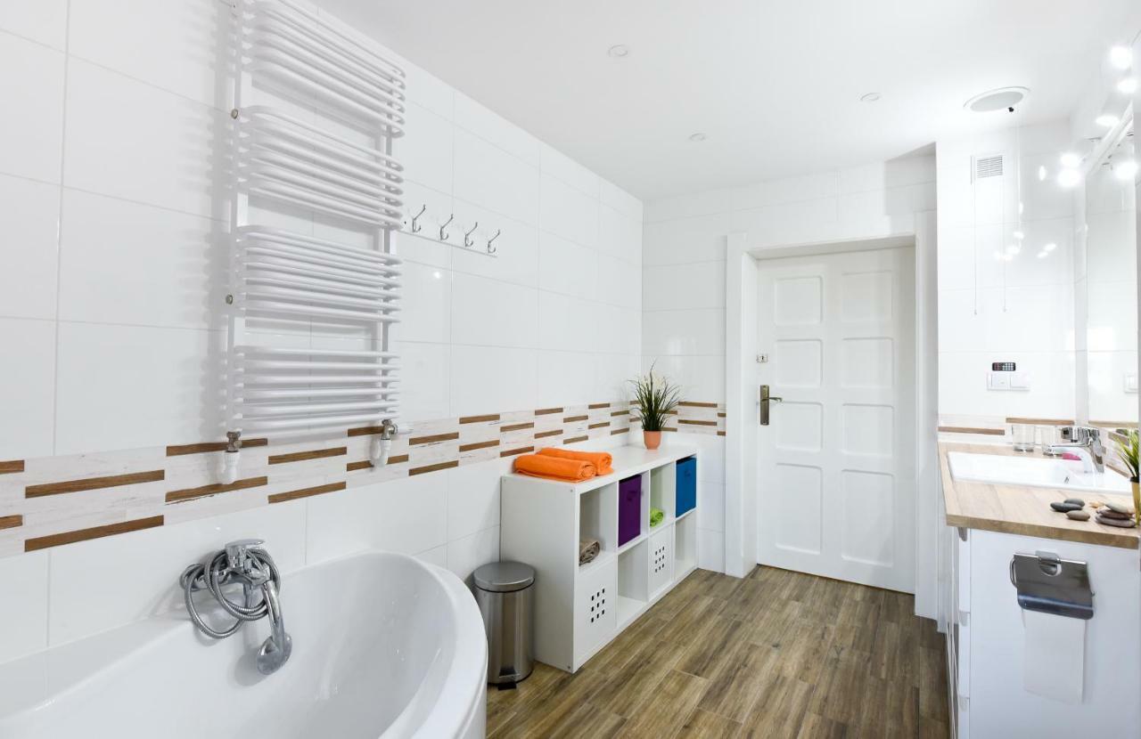 Apartament Centrum Z Miejscem Parkingowym Torun Luaran gambar