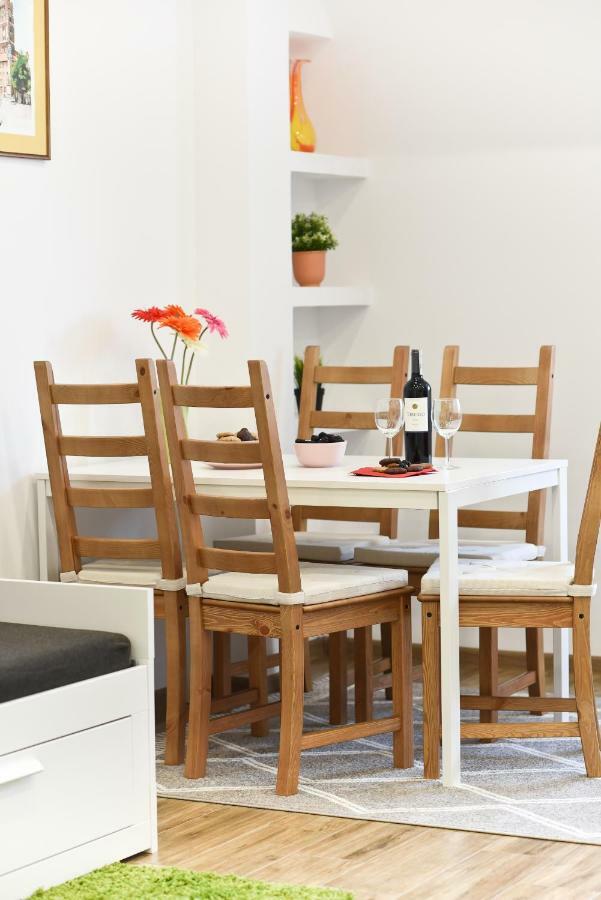Apartament Centrum Z Miejscem Parkingowym Torun Luaran gambar
